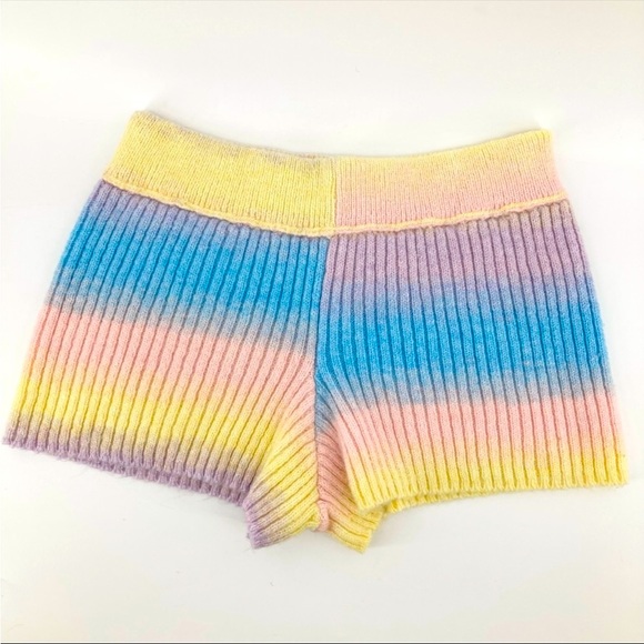 LIKE NEW🌈RAINBOW🌈OMBRÉ KNIT SHORTS - Picture 4 of 8